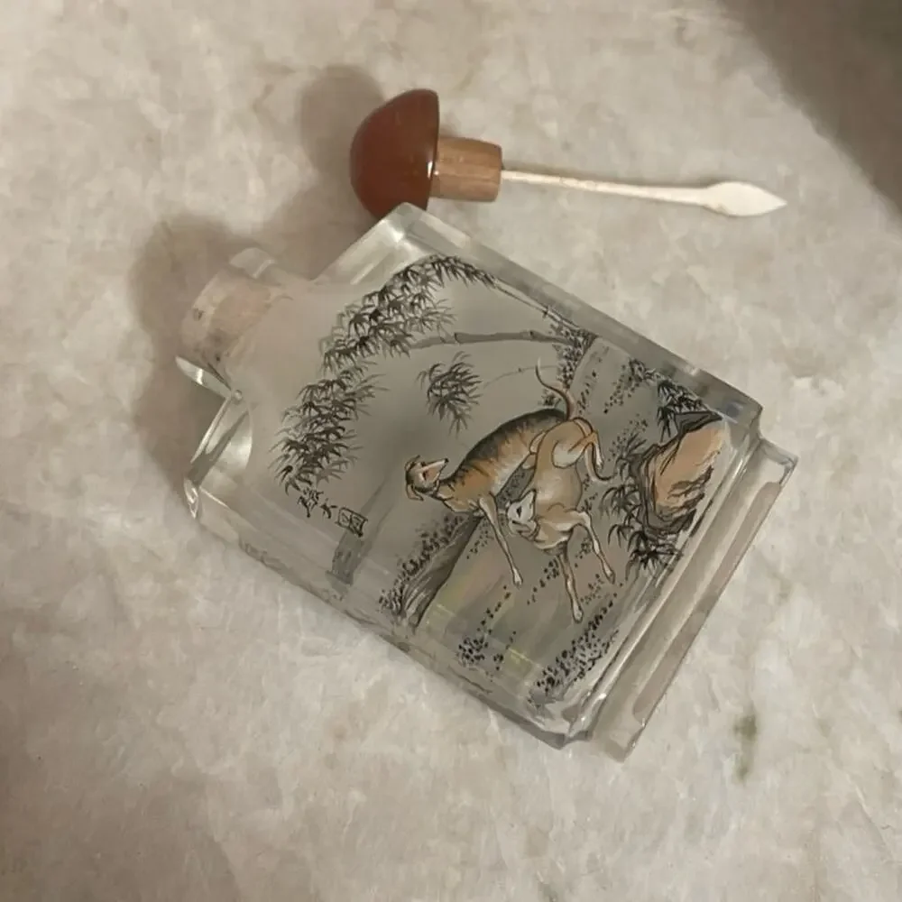 Vintage snuff Bottle asian with dogs